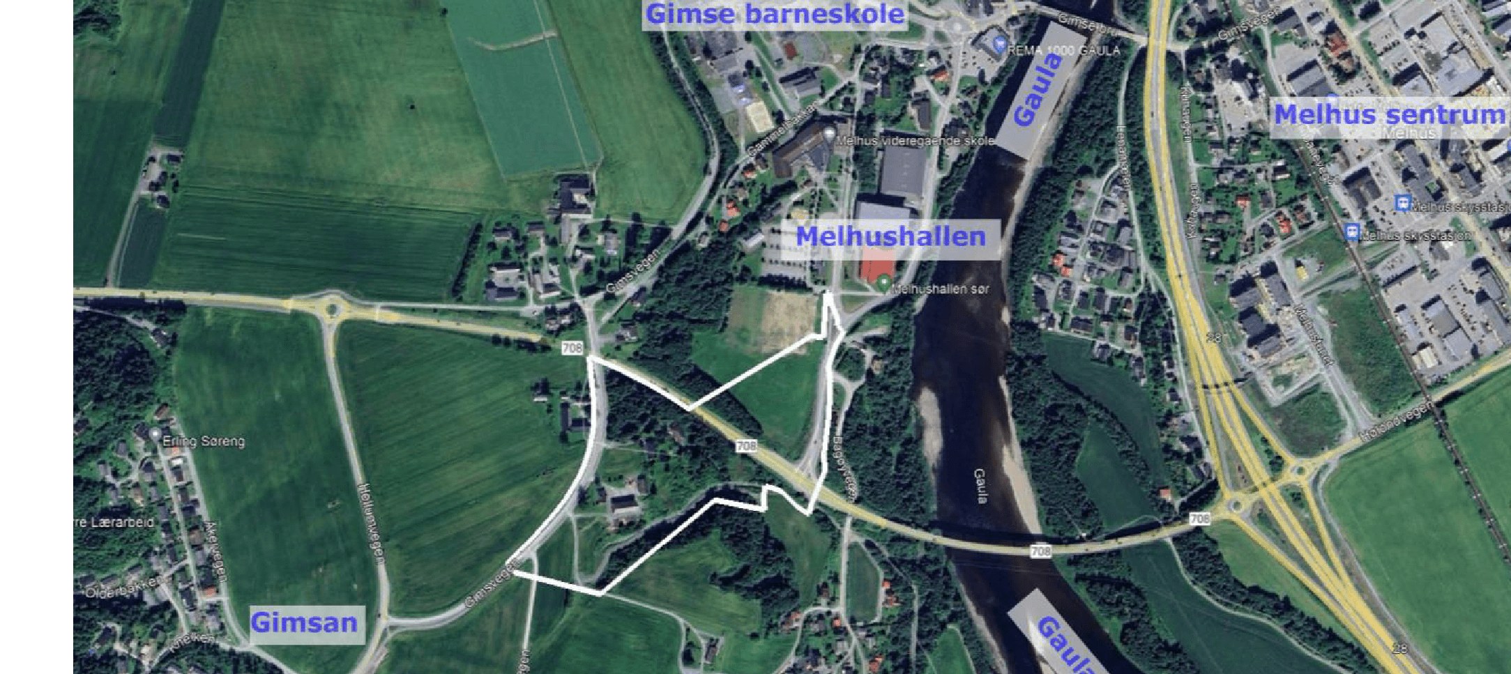 Flyfoto av planområdet vest for Melhus sentrum med traséen for ny gang- og sykkelveg tegnet inn som hvit linje.